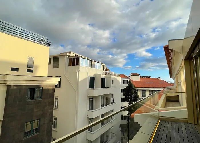 Hortas 13 * Funchal (Madeira)