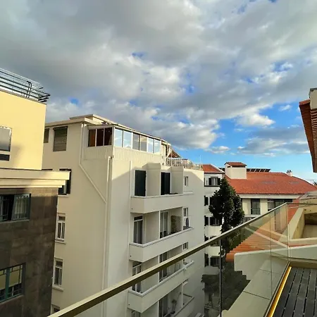 Hortas 13 * فونشال